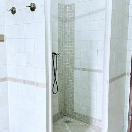 Apartment Monteur Freistehendes Haus Mit Garten & Wlan