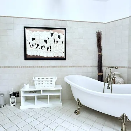 Monteur Freistehendes Haus Mit Garten & Wlan *