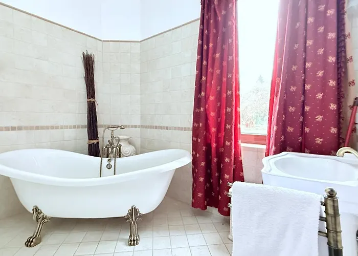 Monteur Freistehendes Haus Mit Garten & Wlan