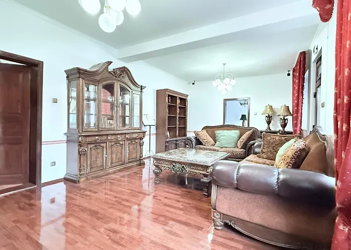 Monteur Freistehendes Haus Mit Garten & Wlan *