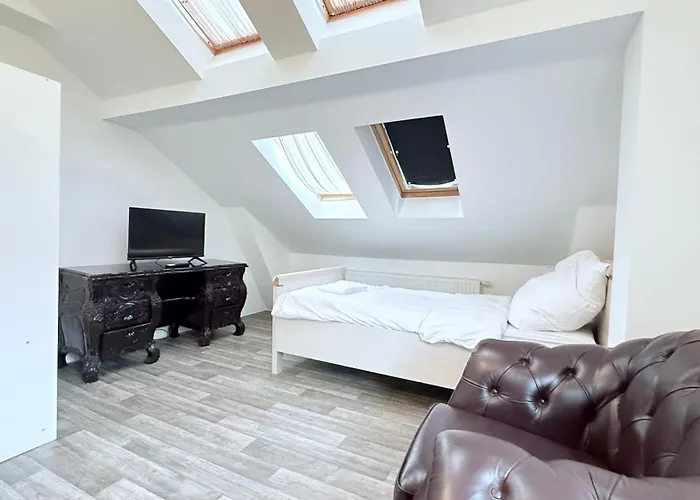 Monteur Freistehendes Haus Mit Garten & Wlan Appartement Itzehoe