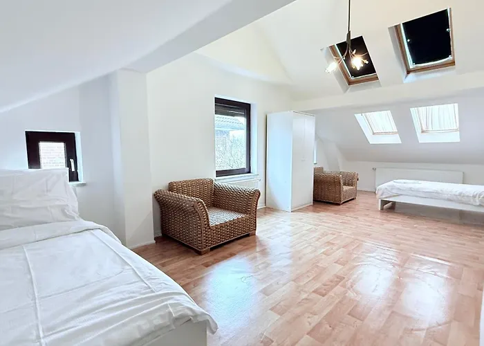 Appartement Monteur Freistehendes Haus Mit Garten & Wlan